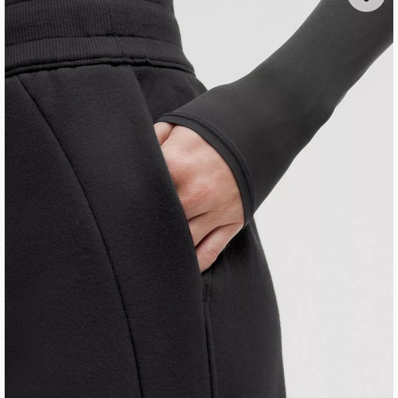 NWT LULULEMON SCUBA MID RISE WIDE LEG PANT•XL TALL - Picture 3 of 12